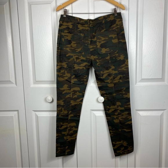 NWT Camo Button-Up Pants size M - Picture 2 of 9
